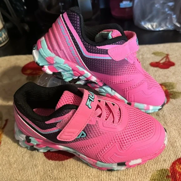 Fila Kids Pink Sneakers - Picture 2 of 4